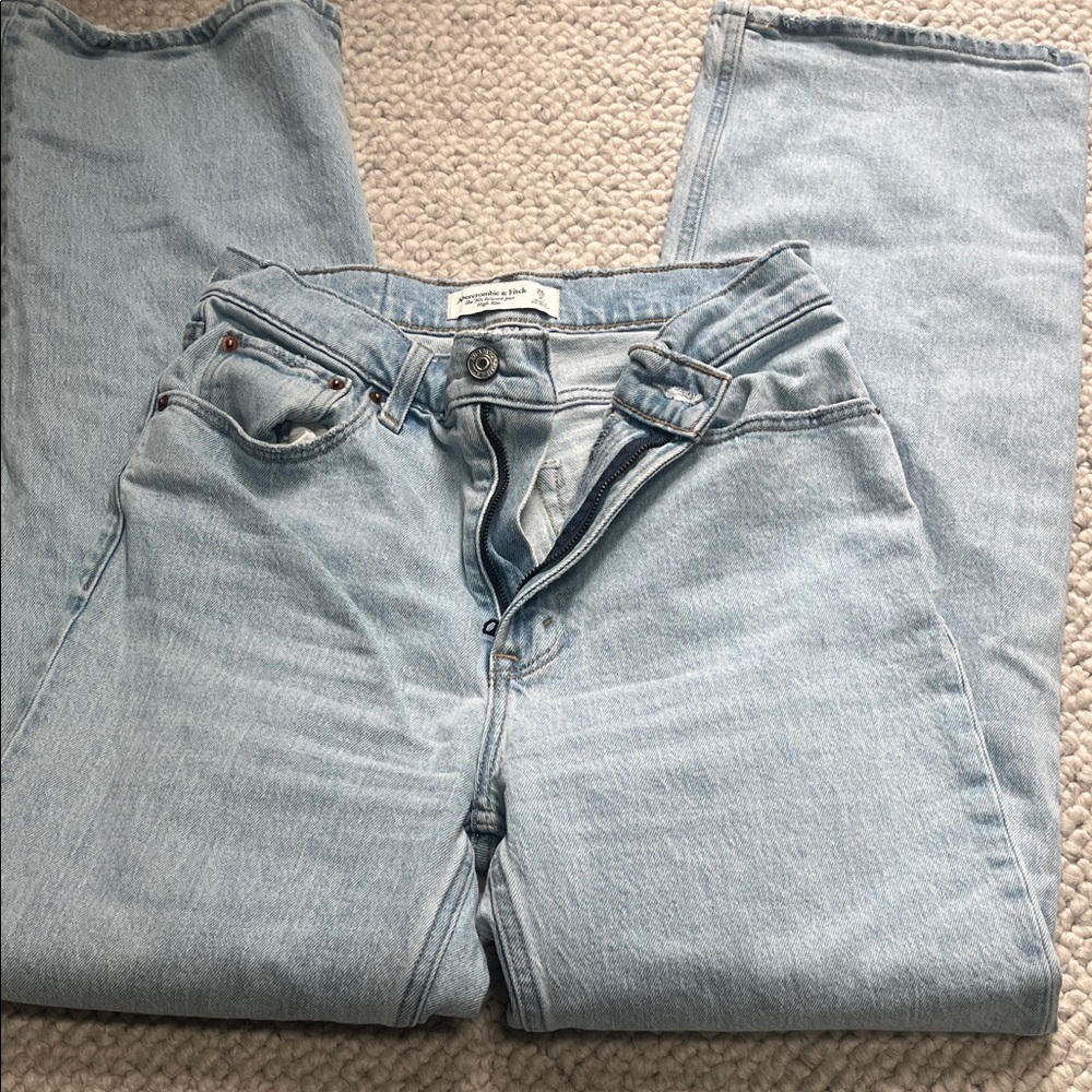Abercrombie high rise 90s relaxed jeans - Picture 4 of 4